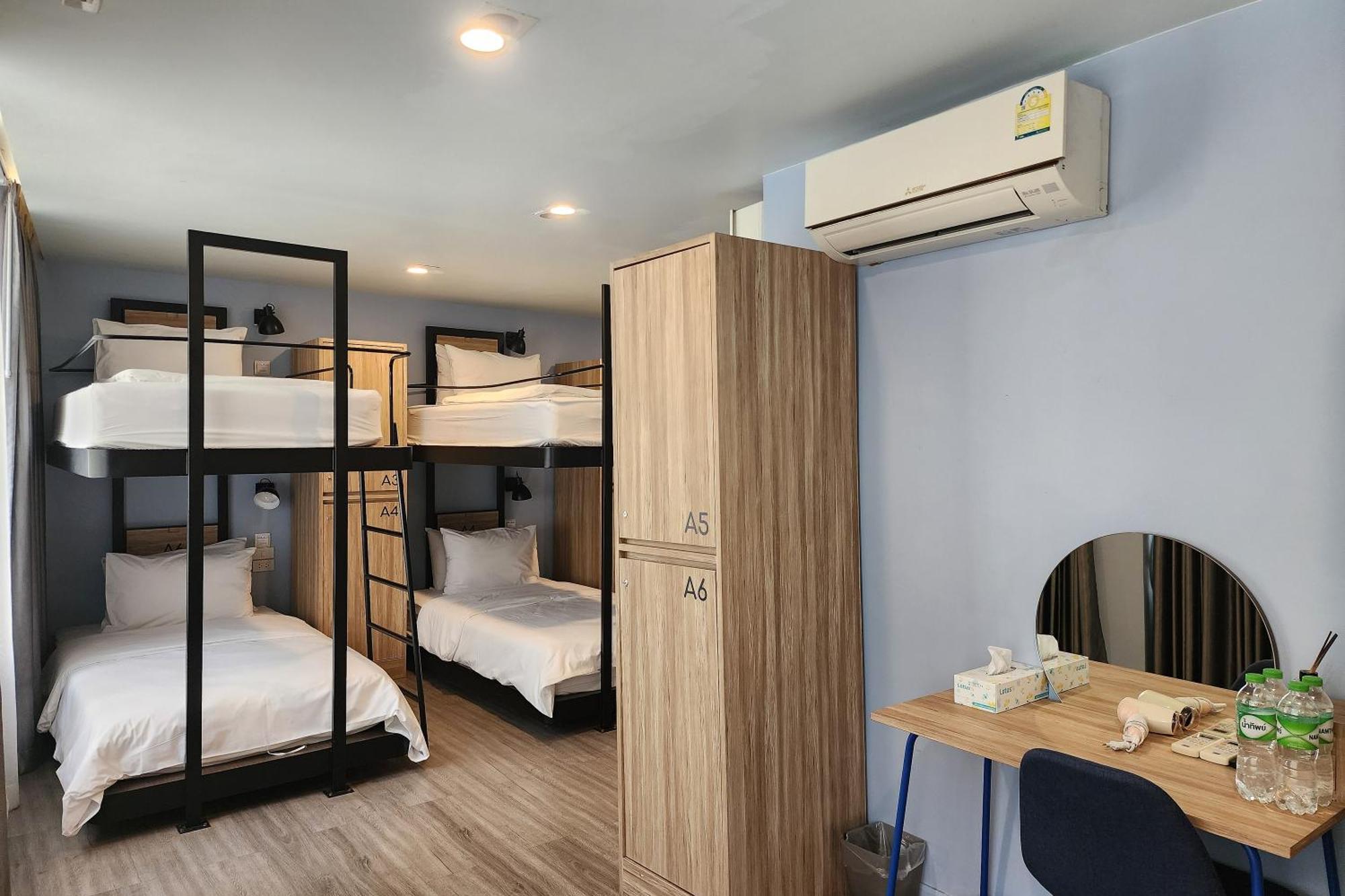 בנגקוק Simply Sleep Hostel מראה חיצוני תמונה